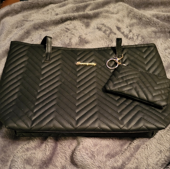 Savvy City Large Black Quilted Handbag/Tote with Zip Pouch NWOT - Picture 1 of 4